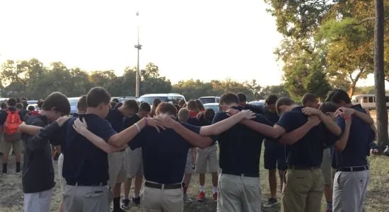 Wylie Students Praying